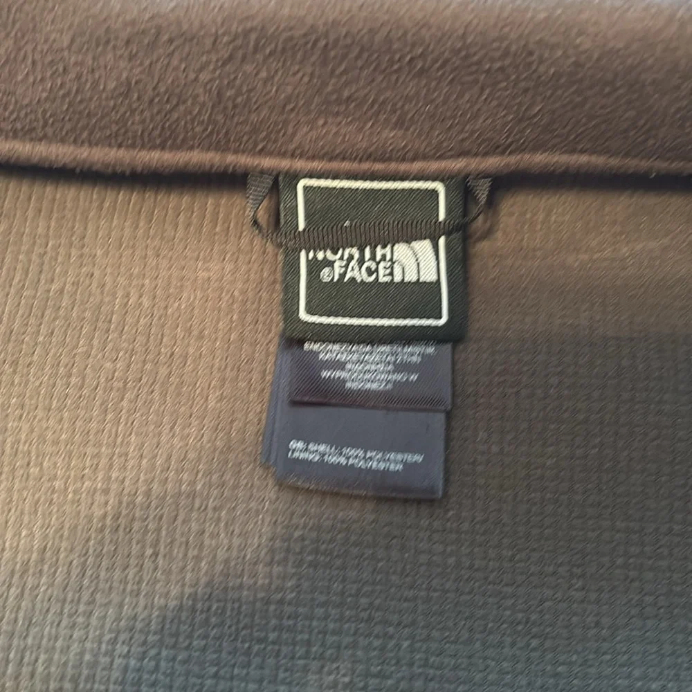 The North Face Men’s Full Zip Jacket front and back emblem or Women’s too!!!